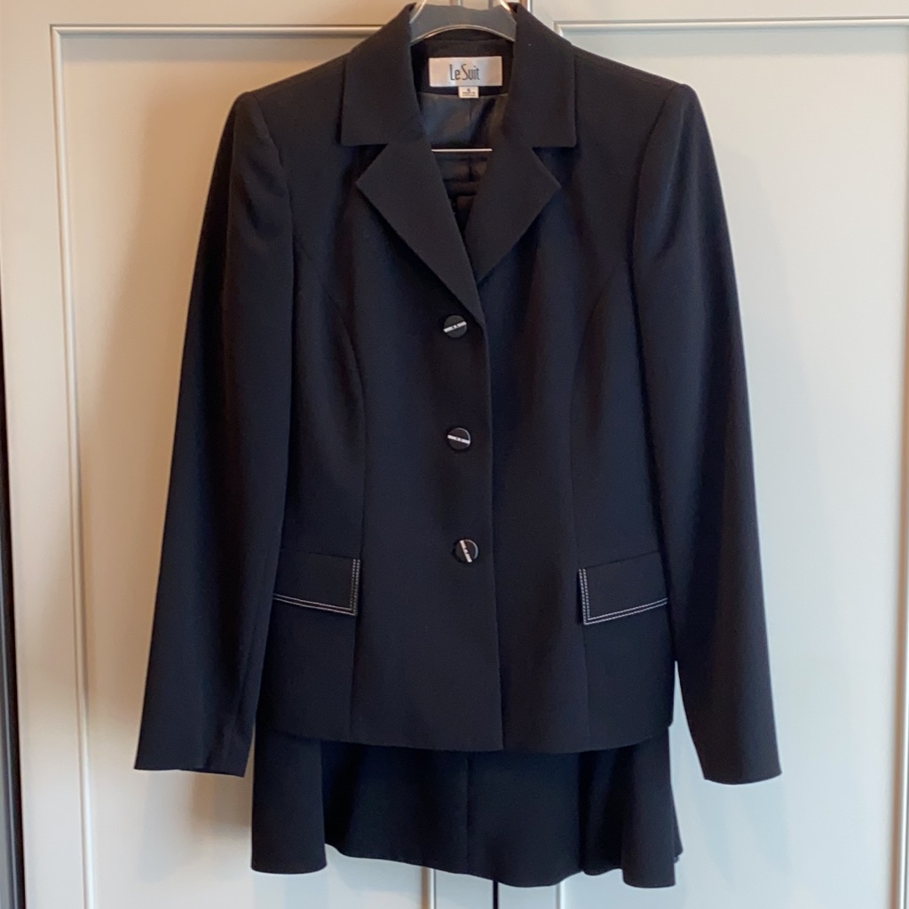 Le Suit Black Suit With Beautiful Stitch Detail